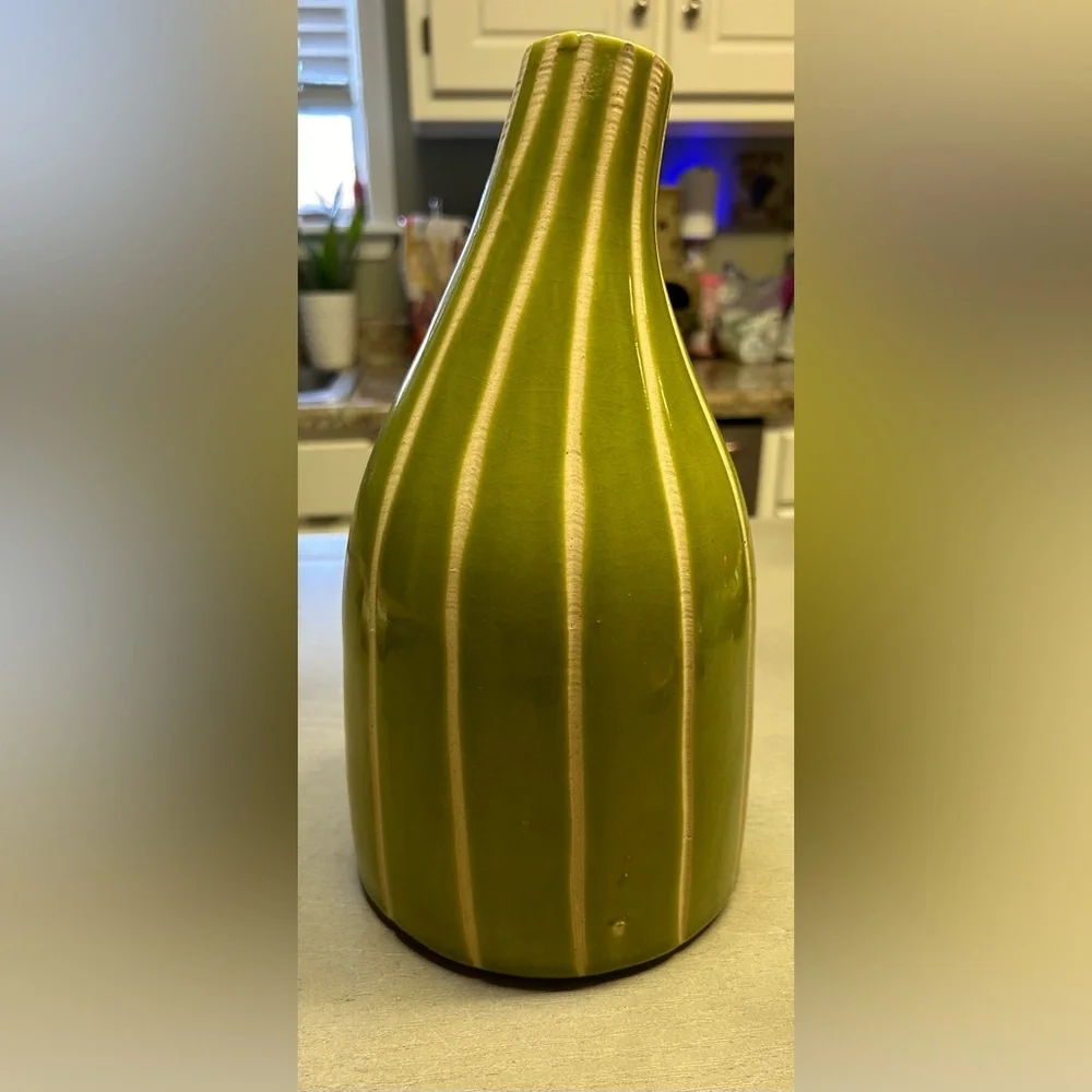 Unique Rare Vase Alvarado Green With White Strips Modern Glazed 10” Tall 6” Wide